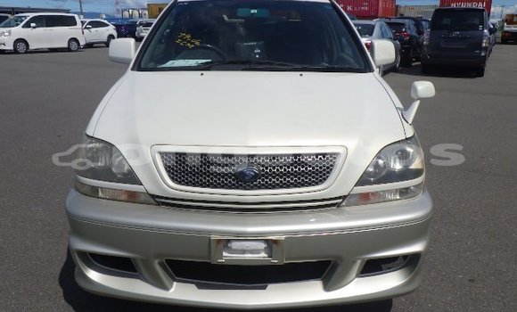 Buy Used Toyota Harrier White Car in Port Moresby in National Capital District Buy Used Toyota Harrier White Car in Port Moresby in National Capital District