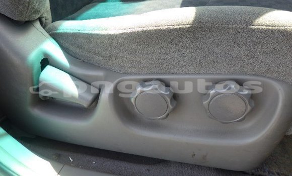 Buy Used Toyota Harrier White Car in Port Moresby in National Capital District Buy Used Toyota Harrier White Car in Port Moresby in National Capital District