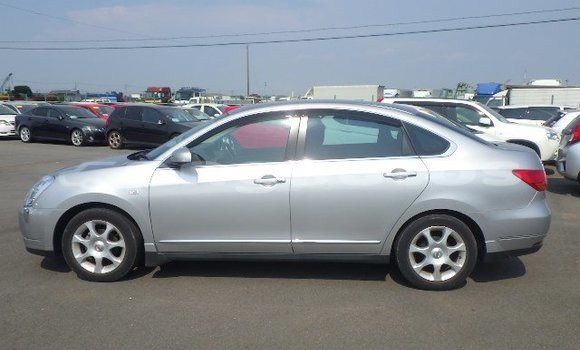 Buy Used Nissan Bluebird Silver Car in Port Moresby in National Capital District Buy Used Nissan Bluebird Silver Car in Port Moresby in National Capital District