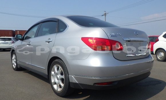 Buy Used Nissan Bluebird Silver Car in Port Moresby in National Capital District Buy Used Nissan Bluebird Silver Car in Port Moresby in National Capital District