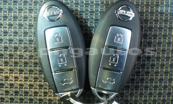 Buy Used Nissan Bluebird Silver Car in Port Moresby in National Capital District Buy Used Nissan Bluebird Silver Car in Port Moresby in National Capital District