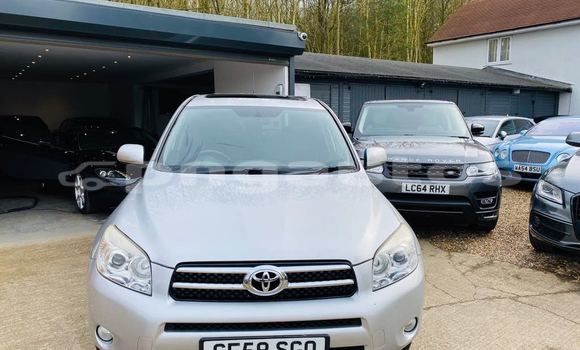 Acheter Occasion Voiture Toyota RAV4 Gris à Aiamback, Western (Fly) Acheter Occasion Voiture Toyota RAV4 Gris à Aiamback, Western (Fly)