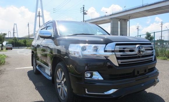 Acheter Occasion Voiture Toyota Land Cruiser Noir à Aiamback, Western (Fly) Acheter Occasion Voiture Toyota Land Cruiser Noir à Aiamback, Western (Fly)