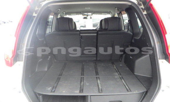 Buy Used Nissan X–Trail White Car in Port Moresby in National Capital District Buy Used Nissan X–Trail White Car in Port Moresby in National Capital District