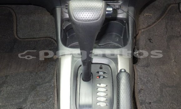 Buy Used Toyota RAV4 White Car in Port Moresby in National Capital District Buy Used Toyota RAV4 White Car in Port Moresby in National Capital District