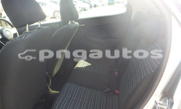 Acheter Occasion Voiture Mazda Demio Gris à Port Moresby, National Capital District Acheter Occasion Voiture Mazda Demio Gris à Port Moresby, National Capital District