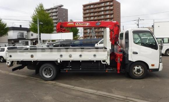 Acheter Occasion Utilitaire Toyota Dyna Blanc à Port Moresby, National Capital District Acheter Occasion Utilitaire Toyota Dyna Blanc à Port Moresby, National Capital District