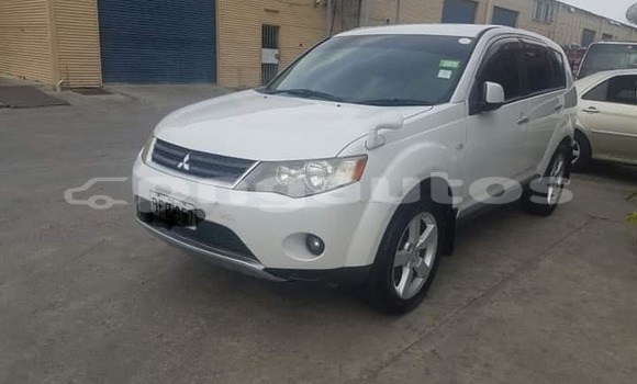 Buy Used Mitsubishi Outlander Silver Car in Port Moresby in National Capital District Buy Used Mitsubishi Outlander Silver Car in Port Moresby in National Capital District