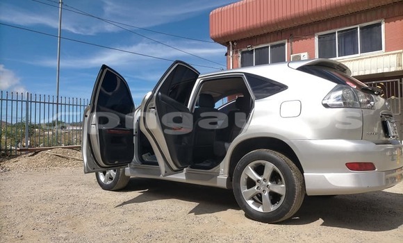 Buy Used Toyota Harrier Silver Car in Port Moresby in National Capital District Buy Used Toyota Harrier Silver Car in Port Moresby in National Capital District