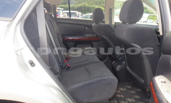 Buy Used Toyota Harrier Silver Car in Port Moresby in National Capital District Buy Used Toyota Harrier Silver Car in Port Moresby in National Capital District