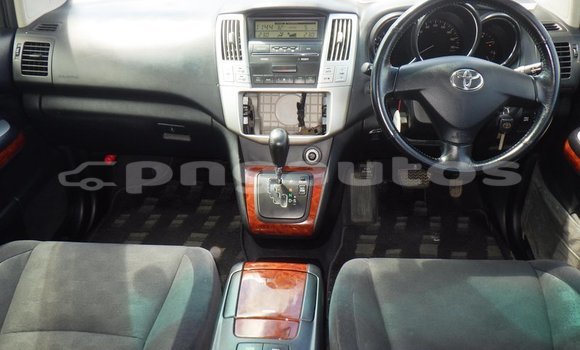 Buy Used Toyota Harrier Silver Car in Port Moresby in National Capital District Buy Used Toyota Harrier Silver Car in Port Moresby in National Capital District