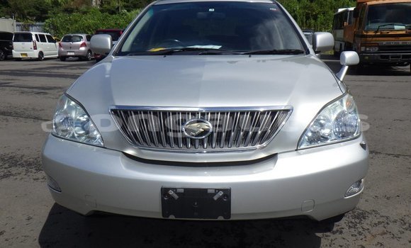 Buy Used Toyota Harrier Silver Car in Port Moresby in National Capital District Buy Used Toyota Harrier Silver Car in Port Moresby in National Capital District