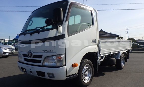Buy Used Toyota LITEACE White Truck in Port Moresby in National Capital District Buy Used Toyota LITEACE White Truck in Port Moresby in National Capital District