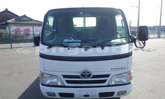 Buy Used Toyota LITEACE White Truck in Port Moresby in National Capital District Buy Used Toyota LITEACE White Truck in Port Moresby in National Capital District
