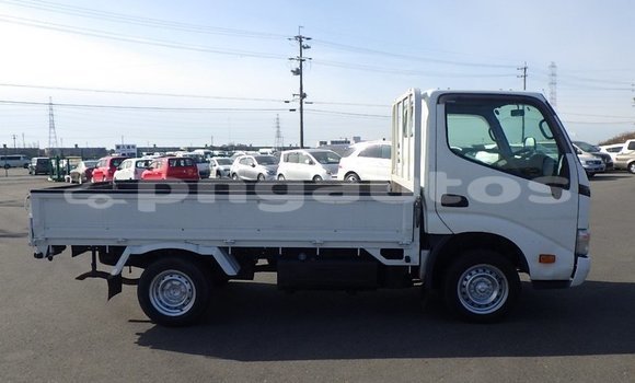 Buy Used Toyota LITEACE White Truck in Port Moresby in National Capital District Buy Used Toyota LITEACE White Truck in Port Moresby in National Capital District