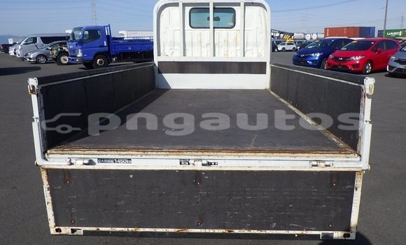 Buy Used Toyota LITEACE White Truck in Port Moresby in National Capital District Buy Used Toyota LITEACE White Truck in Port Moresby in National Capital District