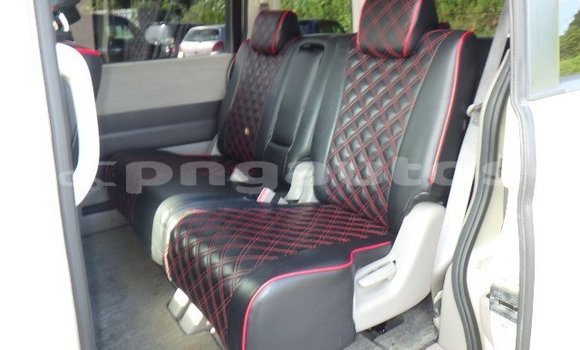 Buy Used Honda Stepwgn White Car in Port Moresby in National Capital District Buy Used Honda Stepwgn White Car in Port Moresby in National Capital District