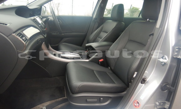 Buy Used Honda Civic Silver Car in Port Moresby in National Capital District Buy Used Honda Civic Silver Car in Port Moresby in National Capital District