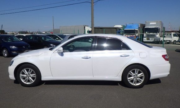 Buy Used Toyota Mark X White Car in Port Moresby in National Capital District Buy Used Toyota Mark X White Car in Port Moresby in National Capital District