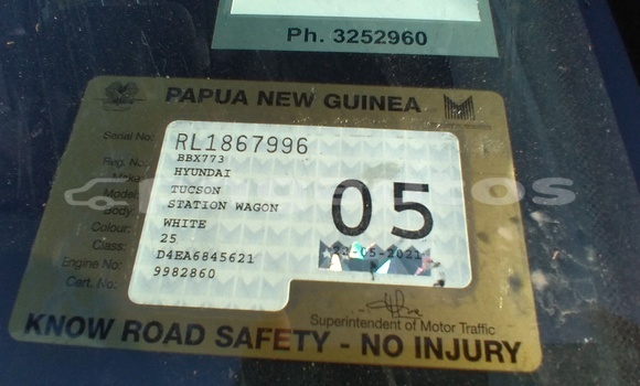 Buy Used Hyundai Tucson White Car in Port Moresby in National Capital District Buy Used Hyundai Tucson White Car in Port Moresby in National Capital District