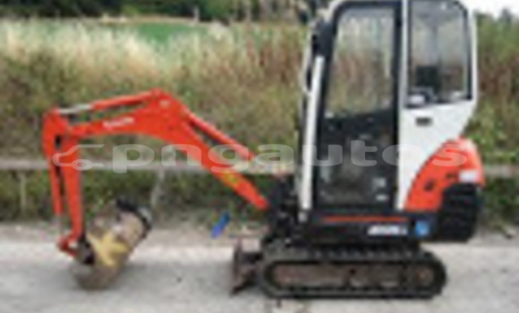 Buy Used Caterpillar 120 Red Truck in Angoram in East Sepik