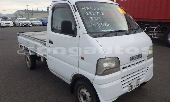 Buy Used Suzuki Carry White Car in Port Moresby in National Capital District Buy Used Suzuki Carry White Car in Port Moresby in National Capital District