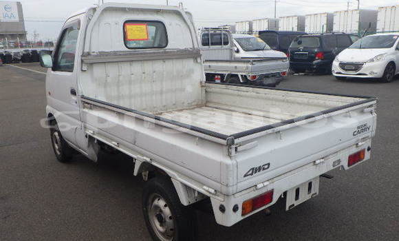 Buy Used Suzuki Carry White Car in Port Moresby in National Capital District Buy Used Suzuki Carry White Car in Port Moresby in National Capital District