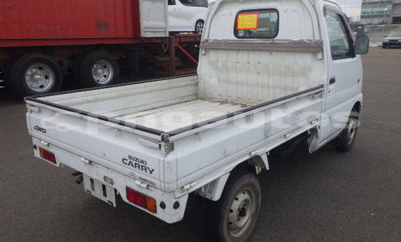 Buy Used Suzuki Carry White Car in Port Moresby in National Capital District Buy Used Suzuki Carry White Car in Port Moresby in National Capital District