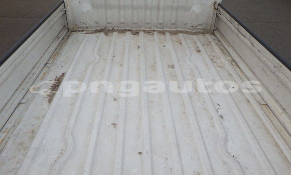 Buy Used Suzuki Carry White Car in Port Moresby in National Capital District Buy Used Suzuki Carry White Car in Port Moresby in National Capital District