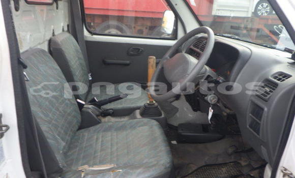 Buy Used Suzuki Carry White Car in Port Moresby in National Capital District Buy Used Suzuki Carry White Car in Port Moresby in National Capital District