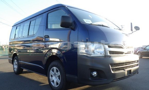 Buy Used Toyota Hiace Blue Car in Port Moresby in National Capital District Buy Used Toyota Hiace Blue Car in Port Moresby in National Capital District