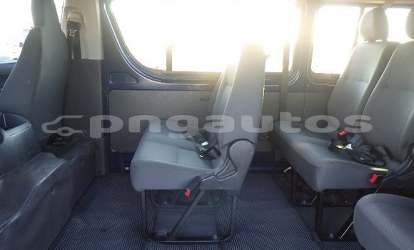 Buy Used Toyota Hiace Blue Car in Port Moresby in National Capital District Buy Used Toyota Hiace Blue Car in Port Moresby in National Capital District