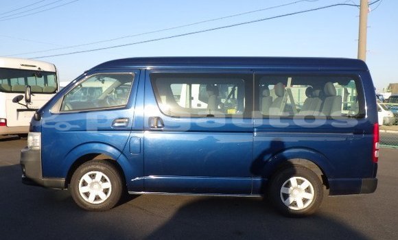 Buy Used Toyota Hiace Blue Car in Port Moresby in National Capital District Buy Used Toyota Hiace Blue Car in Port Moresby in National Capital District
