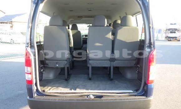 Buy Used Toyota Hiace Blue Car in Port Moresby in National Capital District Buy Used Toyota Hiace Blue Car in Port Moresby in National Capital District