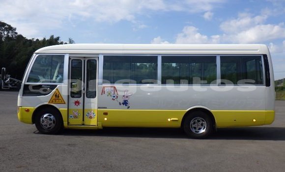 Buy Used Mitsubishi Rosa White Car in Port Moresby in National Capital District Buy Used Mitsubishi Rosa White Car in Port Moresby in National Capital District