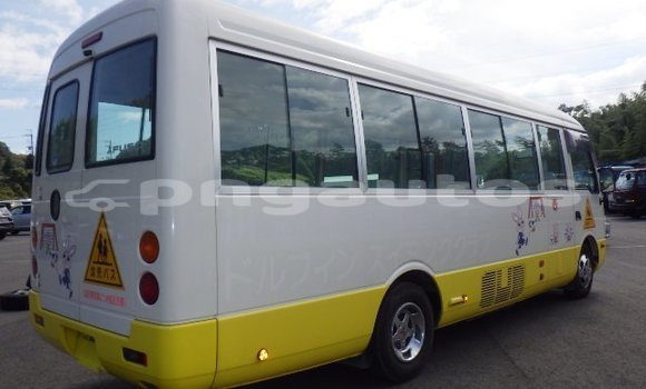 Buy Used Mitsubishi Rosa White Car in Port Moresby in National Capital District Buy Used Mitsubishi Rosa White Car in Port Moresby in National Capital District