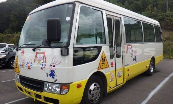 Buy Used Mitsubishi Rosa White Car in Port Moresby in National Capital District Buy Used Mitsubishi Rosa White Car in Port Moresby in National Capital District