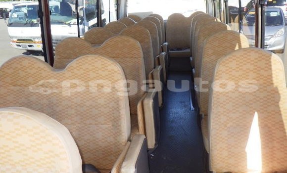 Buy Used Mitsubishi Rosa Red Car in Port Moresby in National Capital District Buy Used Mitsubishi Rosa Red Car in Port Moresby in National Capital District