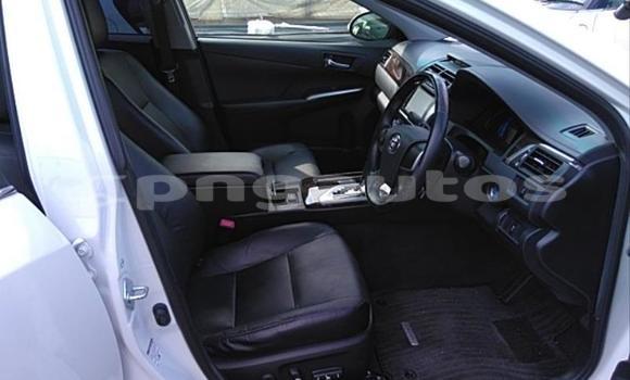 Buy Used Toyota Camry White Car in Port Moresby in National Capital District Buy Used Toyota Camry White Car in Port Moresby in National Capital District