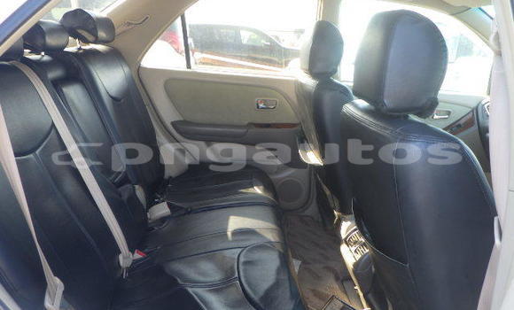 Buy Used Toyota Harrier White Car in Port Moresby in National Capital District Buy Used Toyota Harrier White Car in Port Moresby in National Capital District