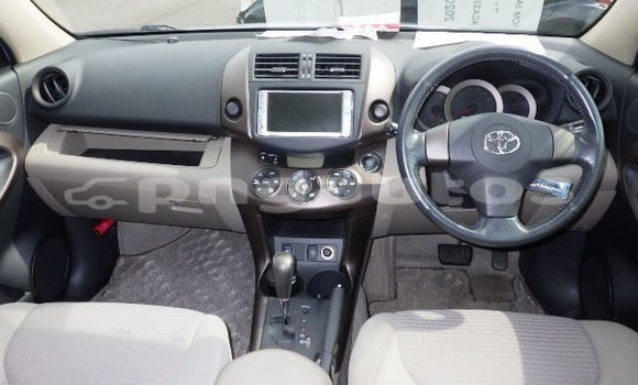 Buy Used Toyota Vanguard Green Car in Port Moresby in National Capital District Buy Used Toyota Vanguard Green Car in Port Moresby in National Capital District