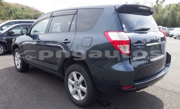 Buy Used Toyota Vanguard Green Car in Port Moresby in National Capital District Buy Used Toyota Vanguard Green Car in Port Moresby in National Capital District