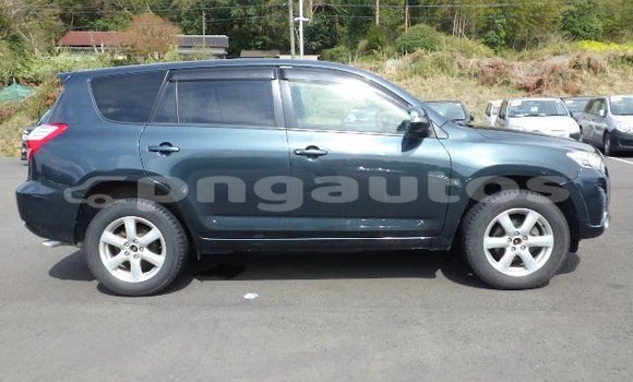Buy Used Toyota Vanguard Green Car in Port Moresby in National Capital District Buy Used Toyota Vanguard Green Car in Port Moresby in National Capital District
