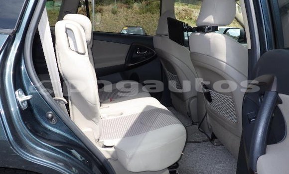 Buy Used Toyota Vanguard Green Car in Port Moresby in National Capital District Buy Used Toyota Vanguard Green Car in Port Moresby in National Capital District