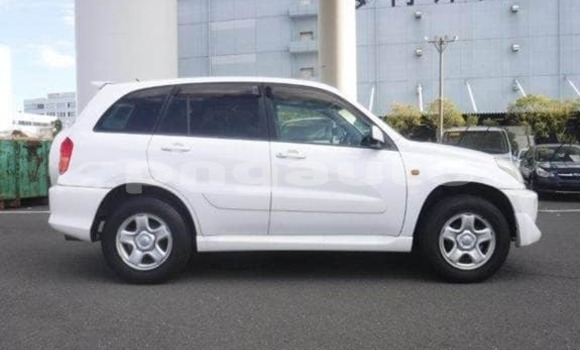 Acheter Occasion Voiture Toyota RAV4 Blanc à Port Moresby, National Capital District Acheter Occasion Voiture Toyota RAV4 Blanc à Port Moresby, National Capital District