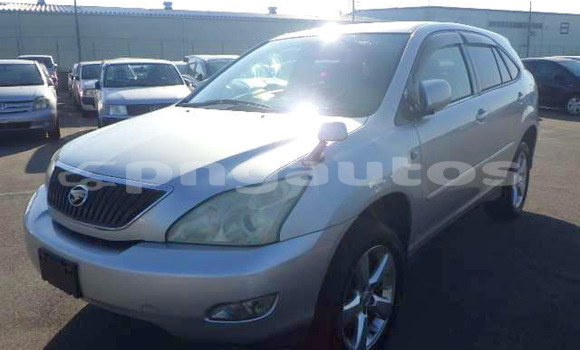 Acheter Occasion Voiture Toyota Harrier Gris à Port Moresby, National Capital District Acheter Occasion Voiture Toyota Harrier Gris à Port Moresby, National Capital District