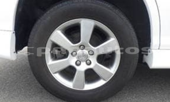 Acheter Occasion Voiture Toyota Harrier Blanc à Port Moresby, National Capital District Acheter Occasion Voiture Toyota Harrier Blanc à Port Moresby, National Capital District