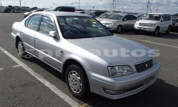 Acheter Occasion Voiture Toyota Camry Gris à Port Moresby, National Capital District Acheter Occasion Voiture Toyota Camry Gris à Port Moresby, National Capital District