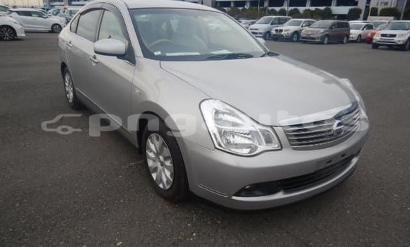 Acheter Occasion Voiture Nissan Bluebird Gris à Port Moresby, National Capital District Acheter Occasion Voiture Nissan Bluebird Gris à Port Moresby, National Capital District