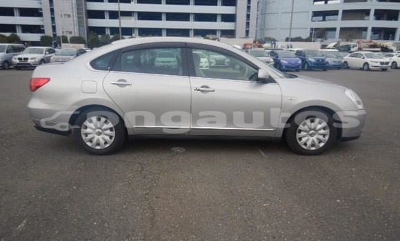 Acheter Occasion Voiture Nissan Bluebird Gris à Port Moresby, National Capital District Acheter Occasion Voiture Nissan Bluebird Gris à Port Moresby, National Capital District